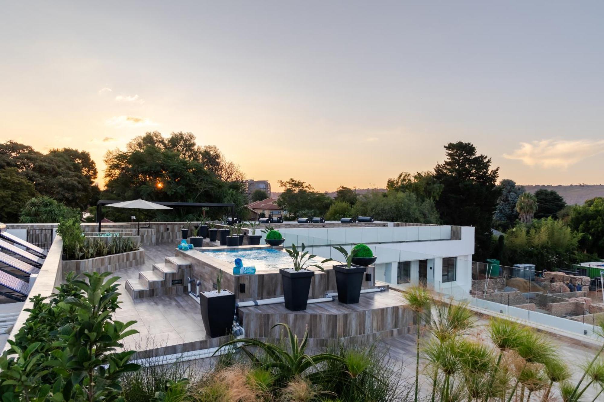 Bedfordview Hotel & Apartments Johannesburg Buitenkant foto